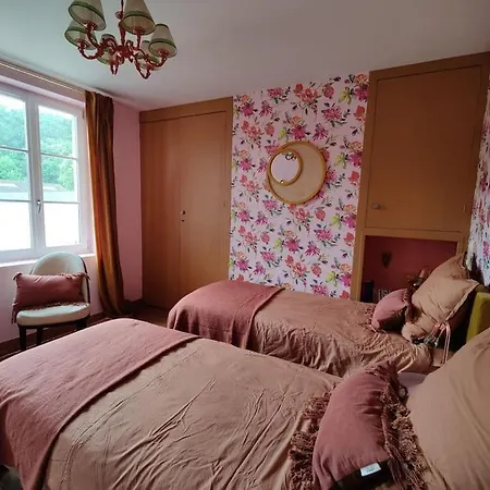 Saintval4you Maison De Charme Au Centre Avec Jardin, P 1 Voiture Gratuit