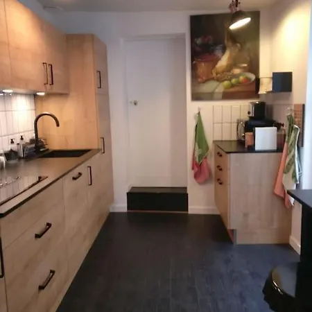 بيت للعطل Saintval4you Maison De Charme Au Centre Avec Jardin, P 1 Voiture Gratuit *
