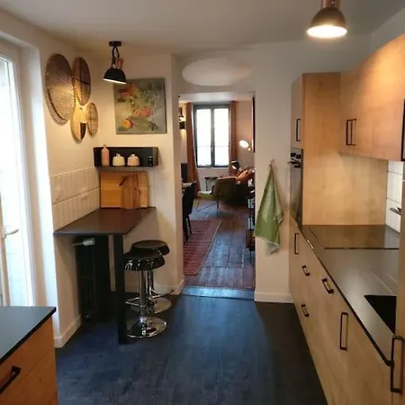 بيت للعطل Saintval4you Maison De Charme Au Centre Avec Jardin, P 1 Voiture Gratuit